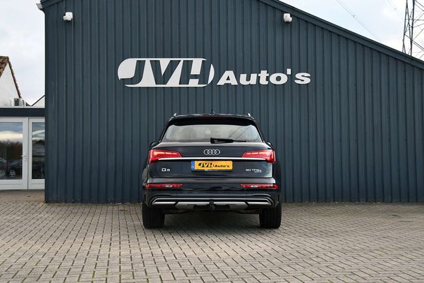 Audi Q5 50 TFSI quattro S tronic PHEV 220 kW image number 5