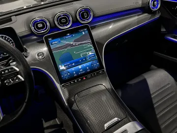 Car image 40