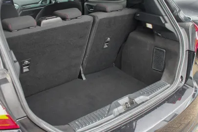 Car image 27