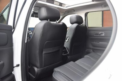 Car image 43