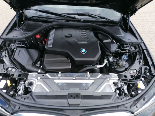 BMW 320i Touring 135 kW image number 14