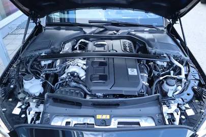 Car image 40