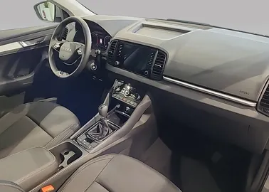 Car image 17