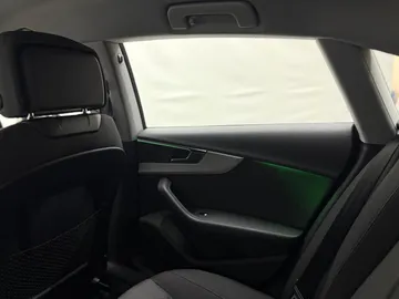 Car image 43