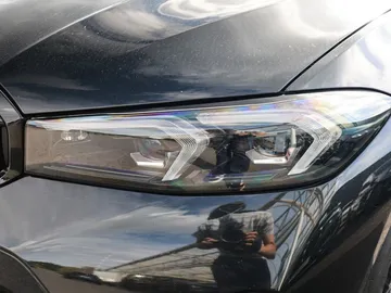 Car image 33