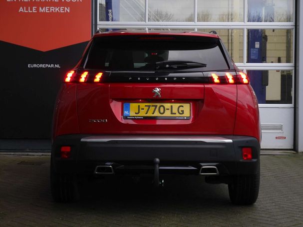 Peugeot 2008 PureTech 130 Allure 96 kW image number 4