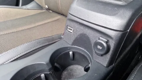 Car image 29