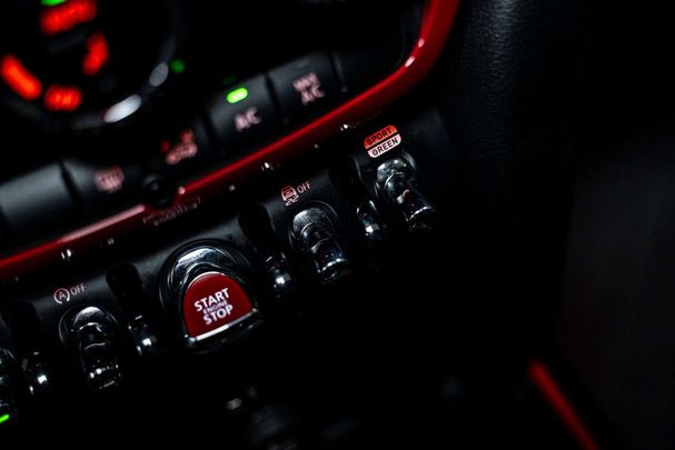 Mini Cooper SD Countryman JCW ALL4 140 kW image number 27