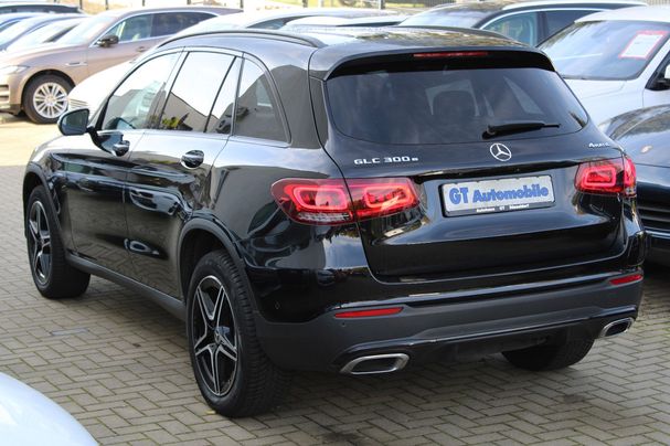 Mercedes-Benz GLC 300 e 4Matic 235 kW image number 8