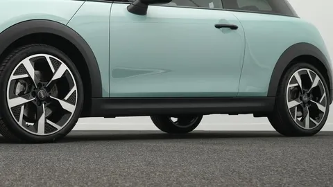 Car image 22