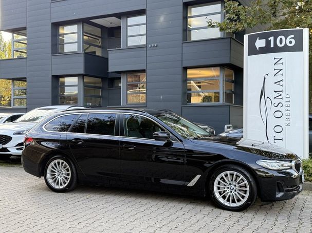 BMW 530i Touring xDrive 185 kW image number 2