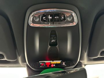 Car image 40