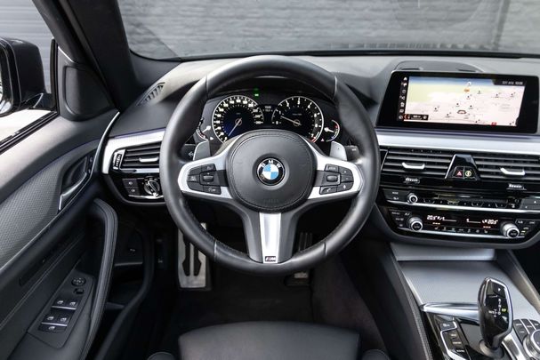 BMW 520i 135 kW image number 58