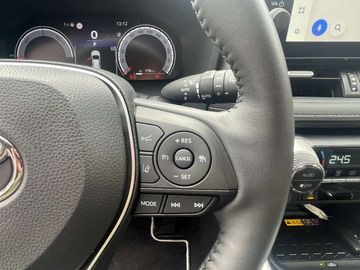 Car image 33