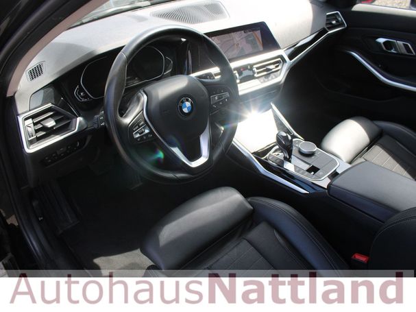 BMW 320d Touring Sport Line 140 kW image number 8