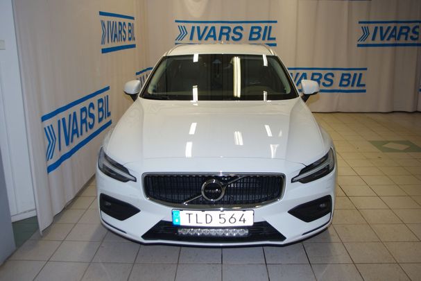 Volvo V60 D4 Momentum 140 kW image number 2