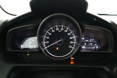 Car image 23