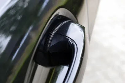 Car image 38