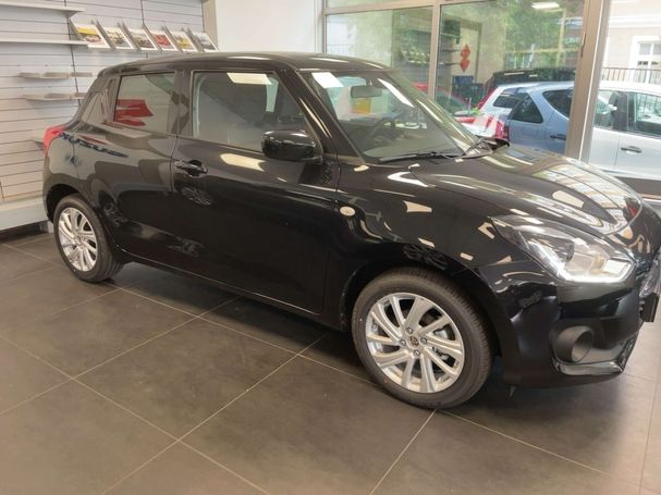 Suzuki Swift 1.2 Dualjet Hybrid Comfort CVT 61 kW image number 16