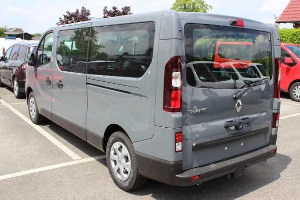 Renault Trafic Grand 170 125 kW image number 4