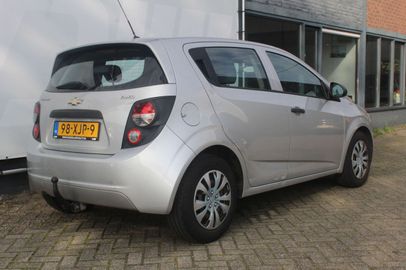 Car image 20