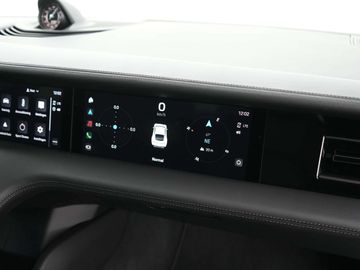 Car image 41