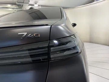 Car image 28