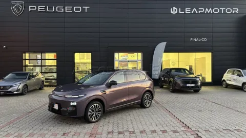 Car image 5