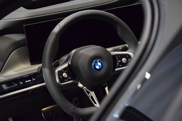 BMW i7 xDrive60 M Sport Pro 400 kW image number 14