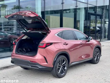 Car image 40