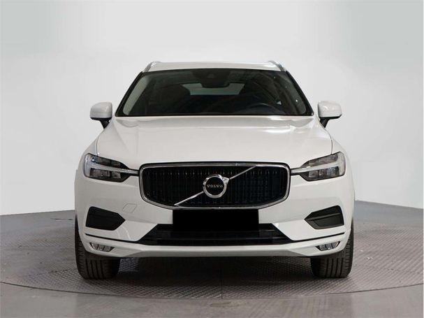 Volvo XC60 B4 AWD Momentum 145 kW image number 3