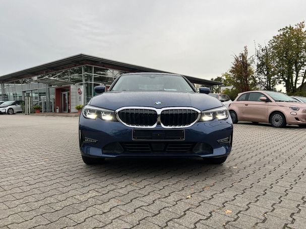 BMW 320d xDrive Advantage 140 kW image number 6