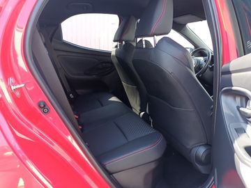 Car image 11