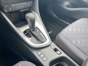 Car image 18