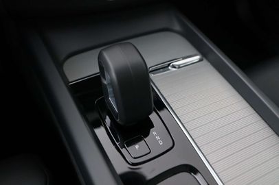 Car image 33