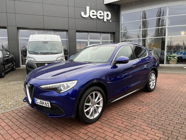 Alfa Romeo Stelvio Q4 Lusso 154 kW image number 1