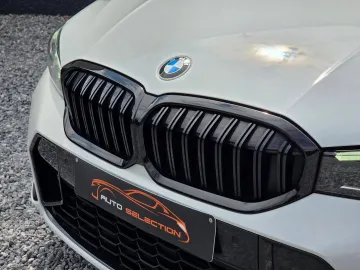 Car image 40