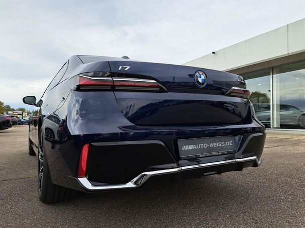 BMW i7 M Sport 400 kW image number 11