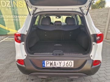 Car image 30