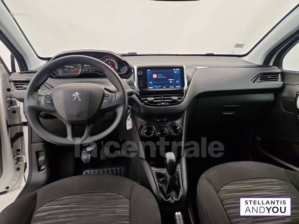 Peugeot 208 BlueHDi 100 75 kW image number 23