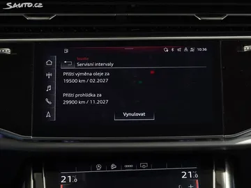 Car image 35