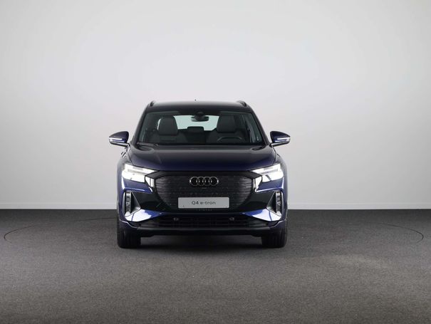 Audi Q4 45 quattro e-tron Advanced 82 kWh 210 kW image number 8