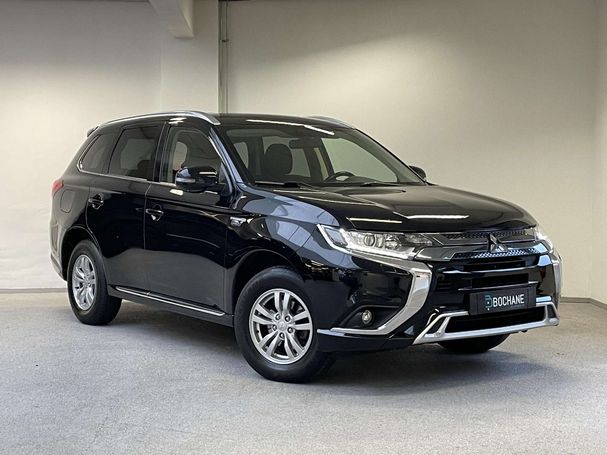 Mitsubishi Outlander 2.4 4WD 165 kW image number 6