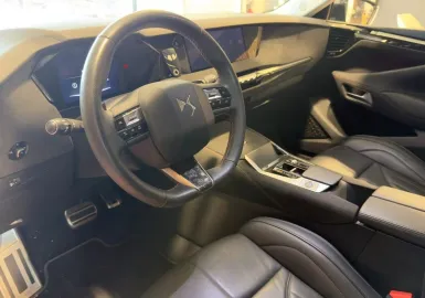 Car image 30