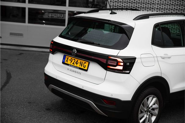 Volkswagen T-Cross 1.0 TSI Life 81 kW image number 13