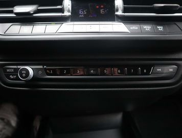 Car image 33