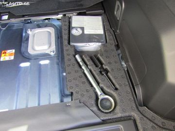 Car image 31