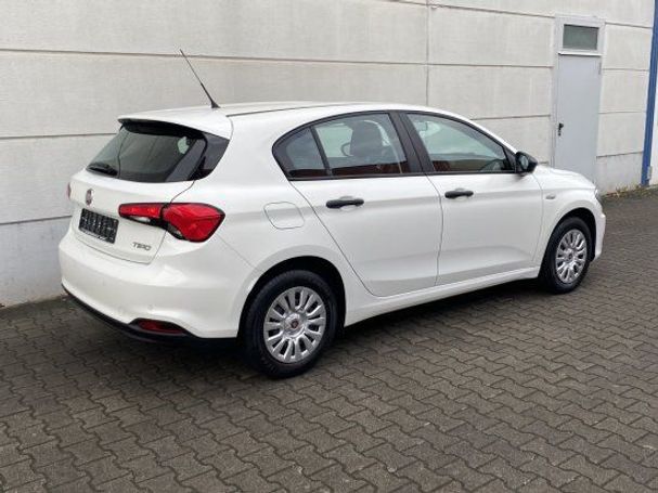 Fiat Tipo 1.4 16V Pop 70 kW image number 3