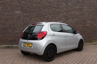 Car image 5