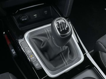 Car image 30